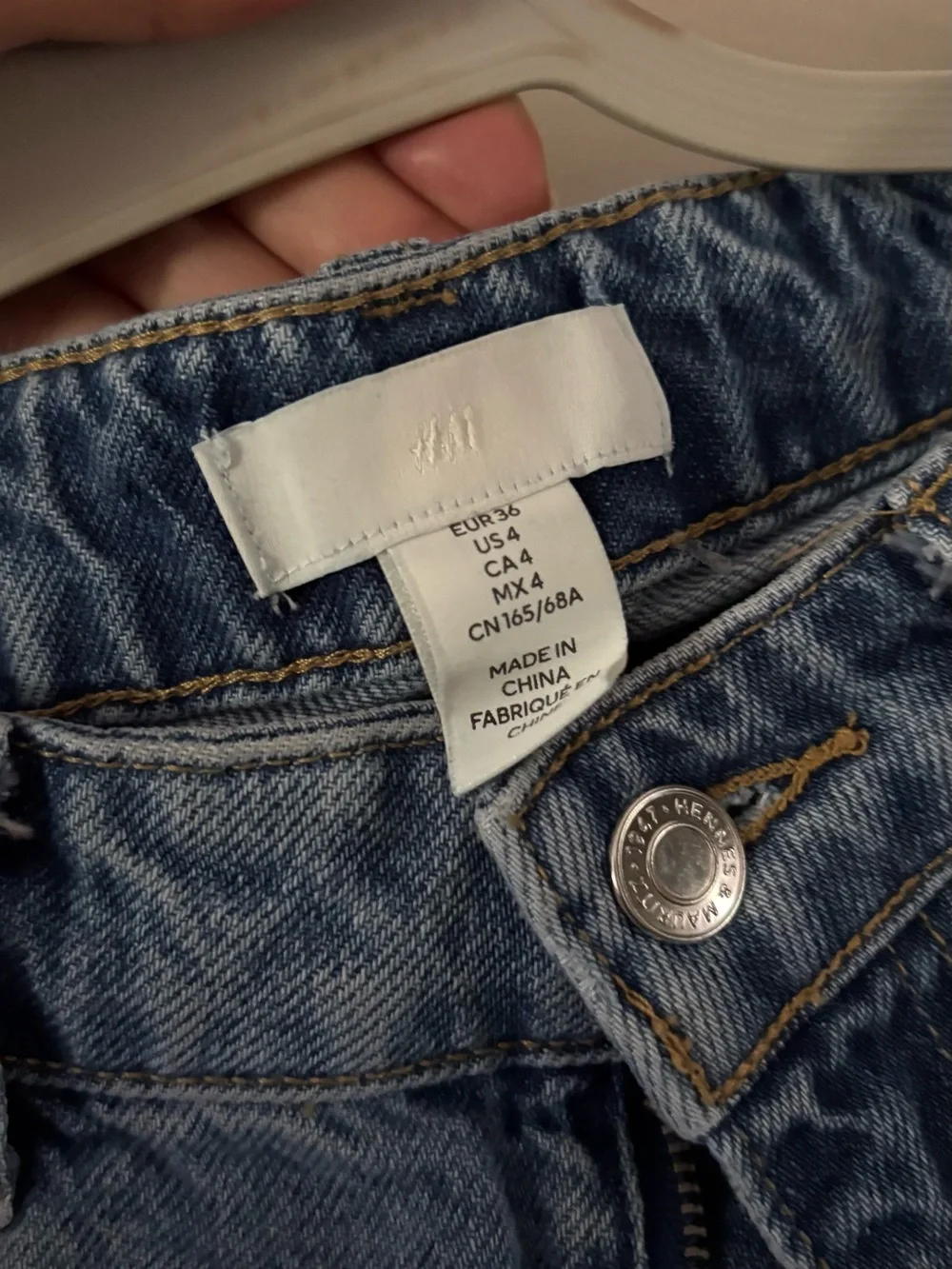 H&M Denim Shorts in Medium Blue Wash